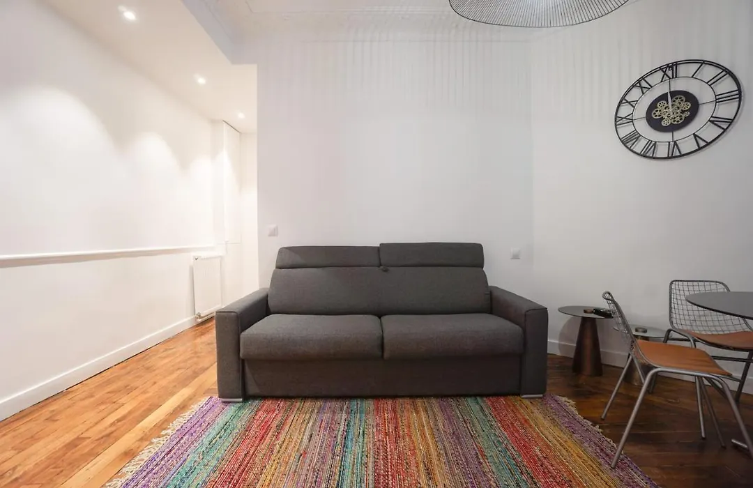 Large Flat At 2 Steps From The Eiffel Tower-1