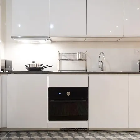 Large Flat At 2 Steps From The Eiffel Tower-3